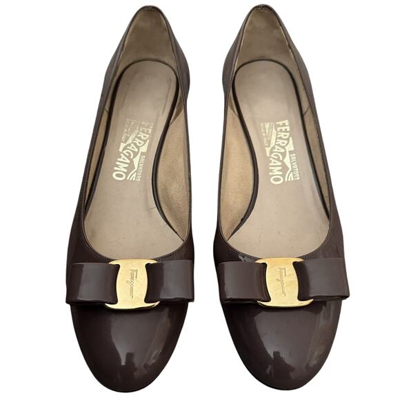 Salvatore Ferragamo Varina Patent Leather Bow Gold Mauve Flats Women's Size 9 B - Picture 1 of 14